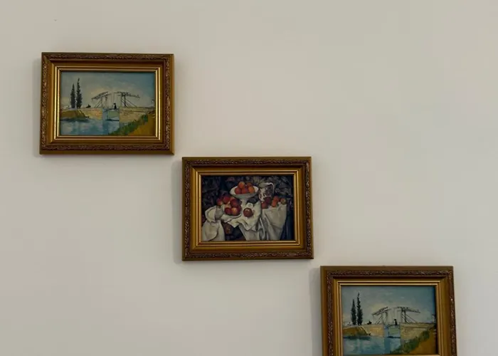 Emanuela Hostel Róma