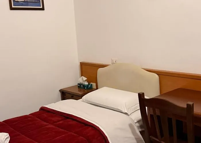 Emanuela Hostel Řím