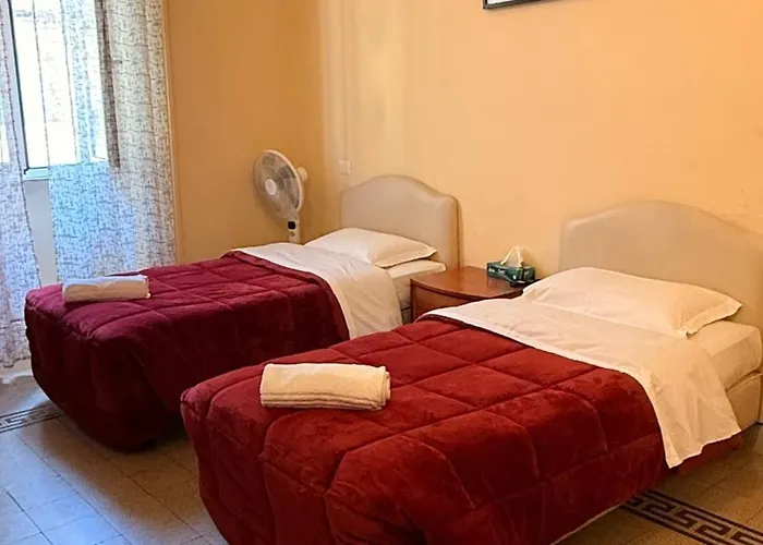 Emanuela Hostel Řím